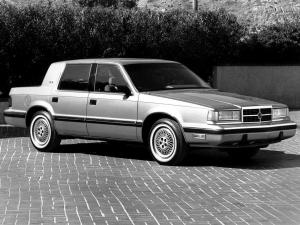 Dodge Dynasty 1988 года